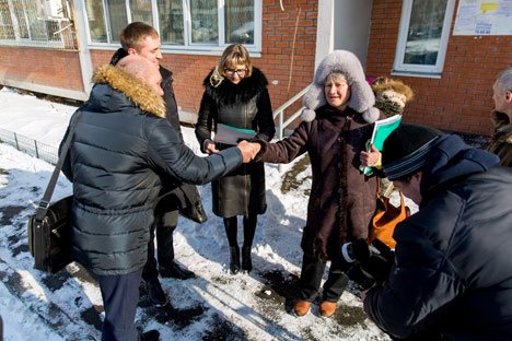 Первая семья жителей микрорайона Мыс Астафьева в Находке получила ключи от новой квартиры