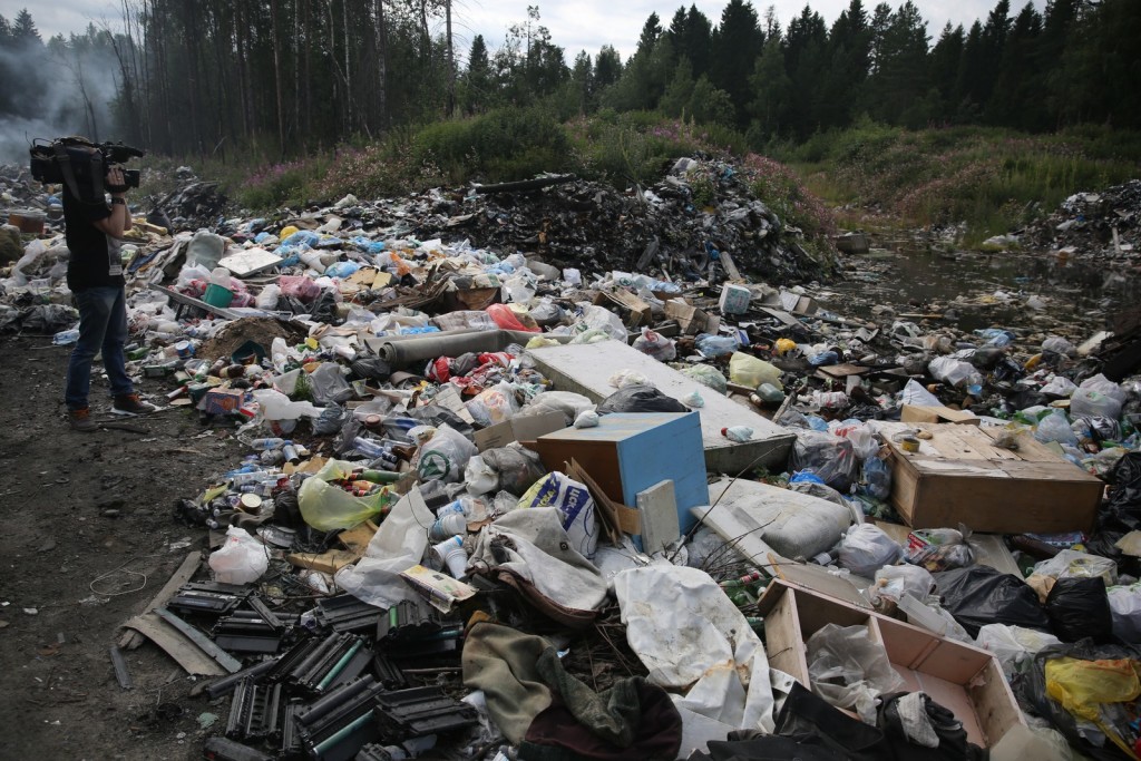 Свалка в Прионежском районе. Фото: ИА "Республика" / Сергей Юдин.