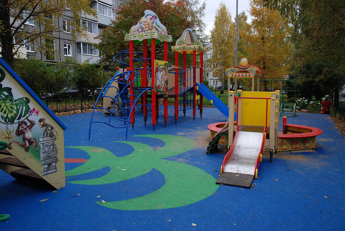 Детские площадки в Петрозаводске. Фото: "Республика"/Николай Смирнов