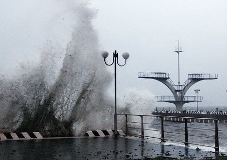 На Владивосток обрушатся ливень и штормовой ветер