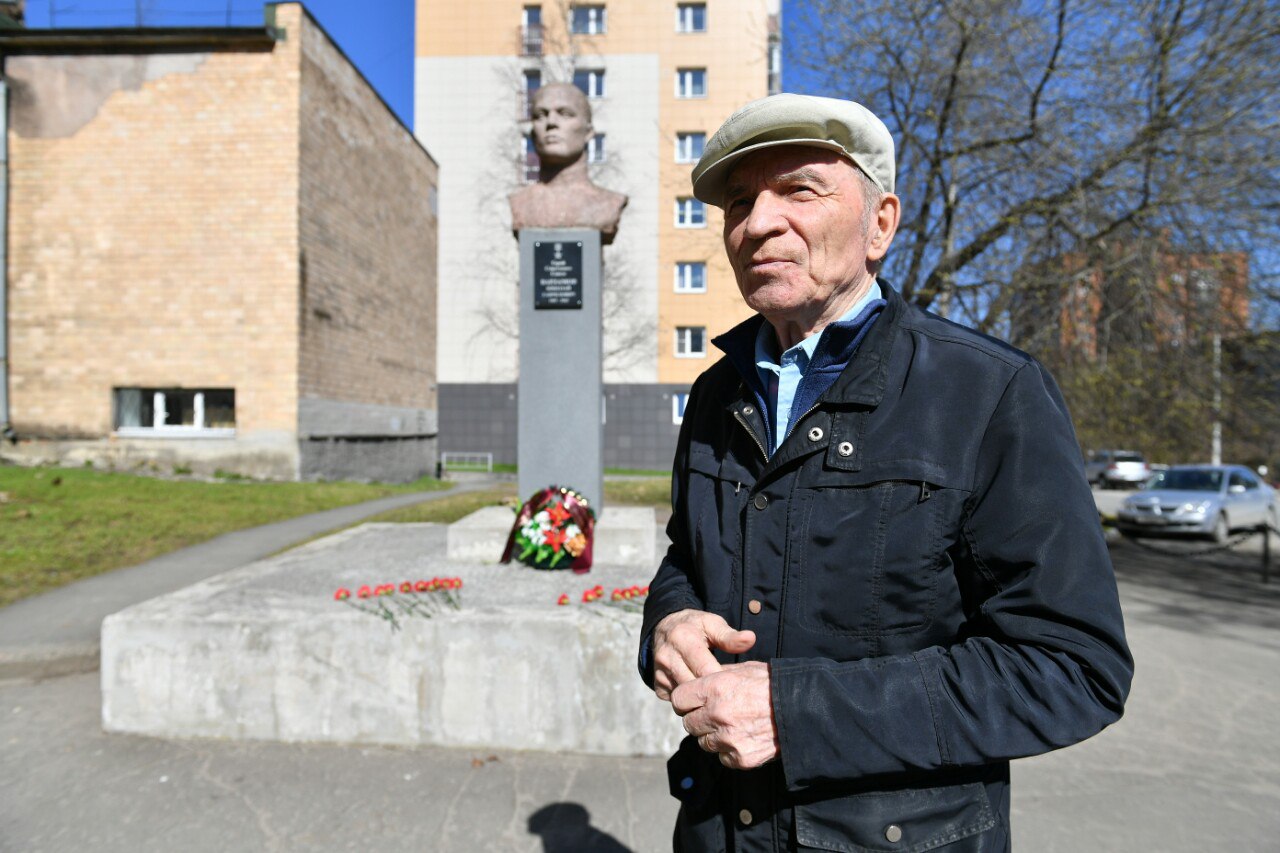 Памятник Николаю Варламову