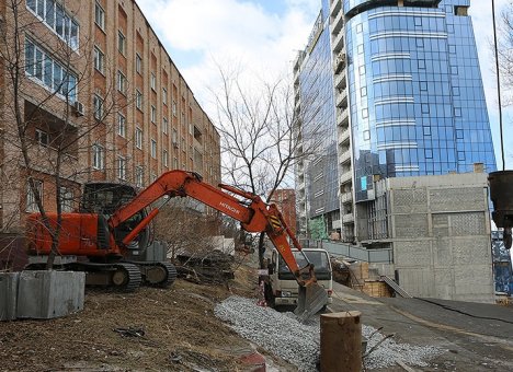 Во Владивостоке начинается восстанавление дороги на улице Станюковича