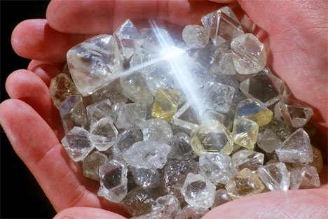 Во Владивостоке вновь торгуют алмазами