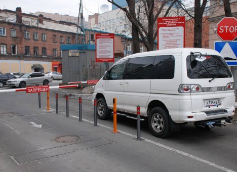 Стало известно, кто помешал нормализовать ситуацию с парковками в центре Владивостока