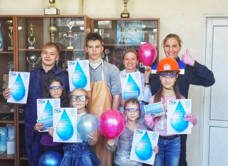Специалисты ДГК в День воды провели уроки и экскурсии для детей