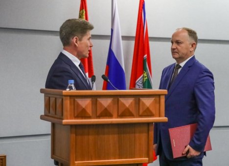 Олег Гуменюк вступил в должность главы Владивостока