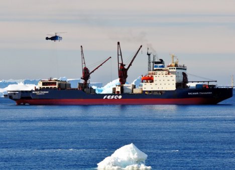 Моряки на судне Дальневосточного морского пароходства погибли в результате несчастного случая