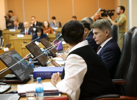 Расходы бюджета Приморского края увеличены почти на 12 млрд рублей