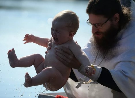 РПЦ существенно изменила правила крещения детей
