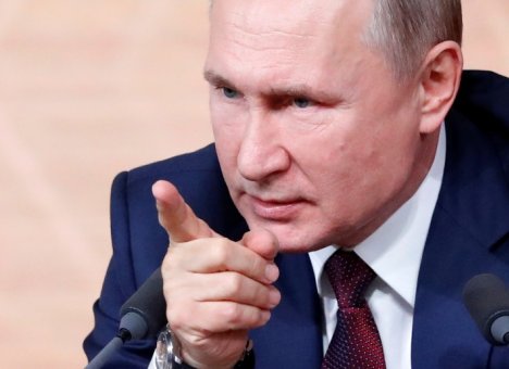 Владимир Путин: С теми, кто повышает цены, наживаясь на коронавирусе, нужно жестко разбираться