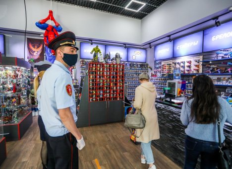 Во Владивостоке началась проверка магазинов, которые намерены возобновить работу