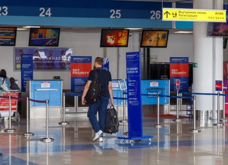 Аэропорт Владивостока скучает без пассажиров