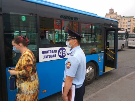 Во Владивостоке обнаружили один грязный автобус