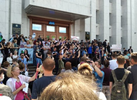 Игра со смертью: акция протеста в Хабаровске грозит всплеском заболевших COVID-19