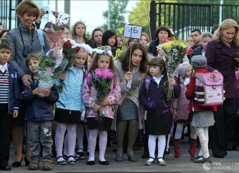 Власти продолжают раздавать выходные и праздники за счет бизнеса