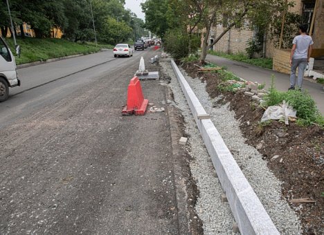 Еще одну улицу во Владивостоке начали ремонтировать по нацпроекту 