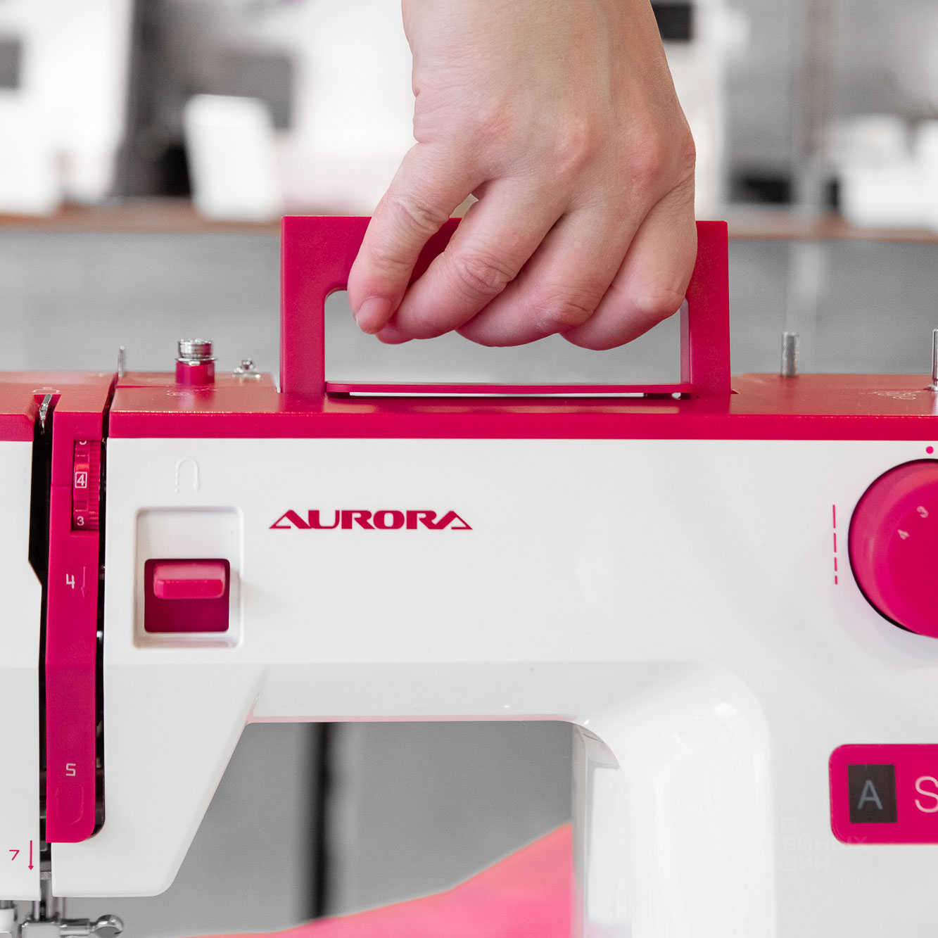 Швейные и вышивальные машины бренда Aurora по выгодным ценам